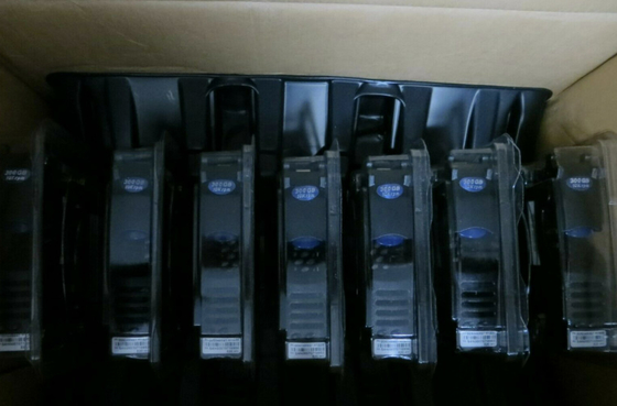 005048990 Emc Vmax হার্ড ড্রাইভ ডিস্ক স্টোরেজ 300GB 15K 4G 528 BPS 3.5 FC